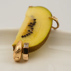 packshot boucles d'oreilles élégance plaque or - Oxalá